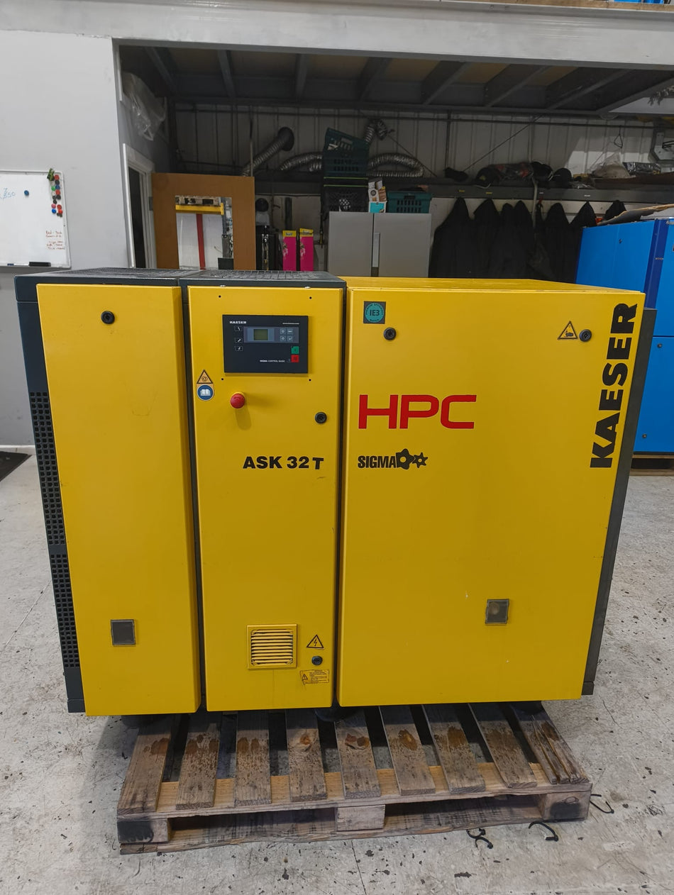 Refurbished HPC ASK32 T 18.5kW Rotary Screw Compressor with Integrated Dryer – 8 bar / 111 CFM
